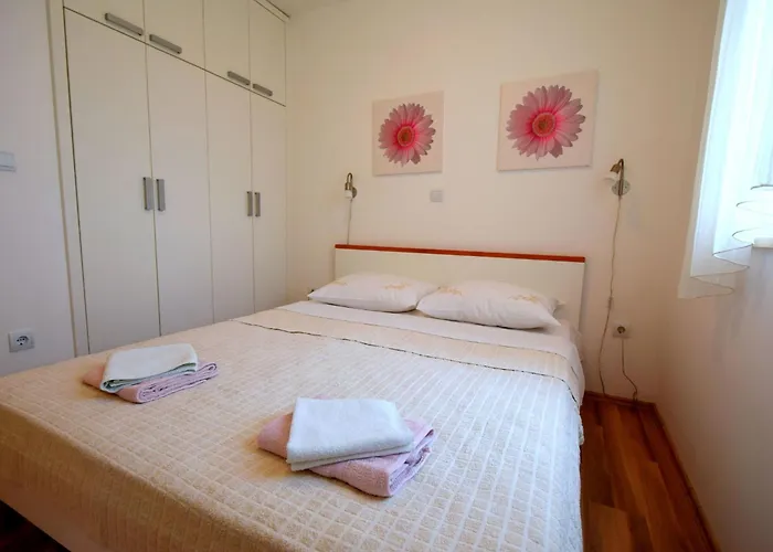 Apartment Ravlic Vanja By Interhome Punat