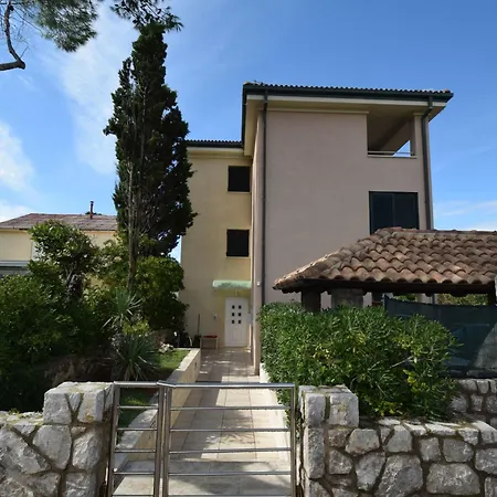 Apartman Ravlic Vanja By Interhome *
